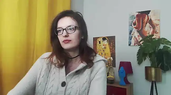 juicyNadine online show from January 24, 2025, 6:24 am