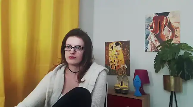 juicyNadine online show from January 24, 2025, 9:28 am