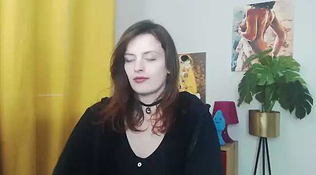 juicyNadine online show from January 29, 2025, 9:23 am