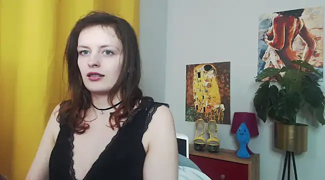 juicyNadine online show from February 7, 2025, 12:17 pm