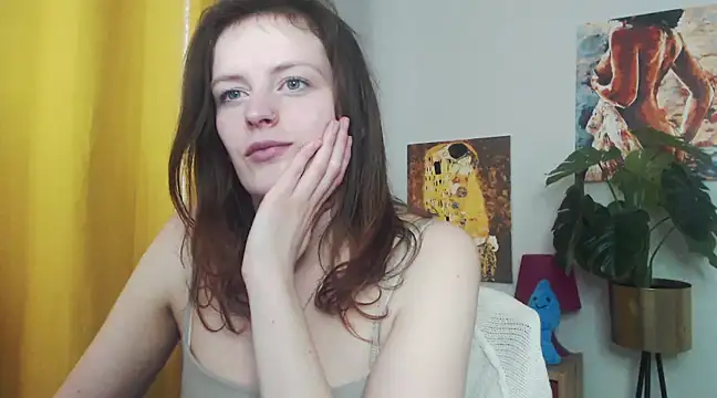 juicyNadine online show from February 12, 2025, 12:22 pm