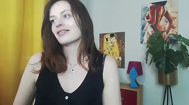 juicyNadine online show from February 25, 2025, 12:34 pm