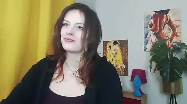 juicyNadine online show from February 26, 2025, 6:26 am