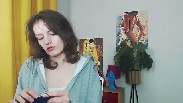 juicyNadine online show from October 12, 2025, 5:39 am