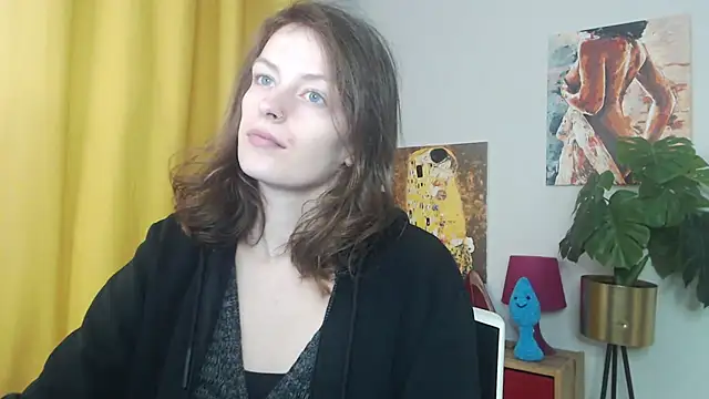 juicyNadine online show from November 4, 2025, 5:50 am