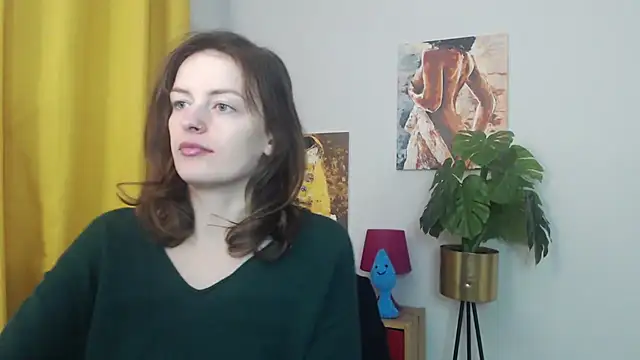 juicyNadine online show from November 26, 2025, 5:52 am