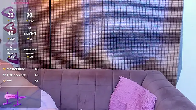 Snapshot of ariana_cross chatting on March 9, 2025, 5:17 pm ariana cross online show from March 9, 2025, 5:17 pm