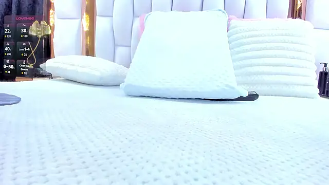 RileySweett online show from November 22, 2025, 11:31 am