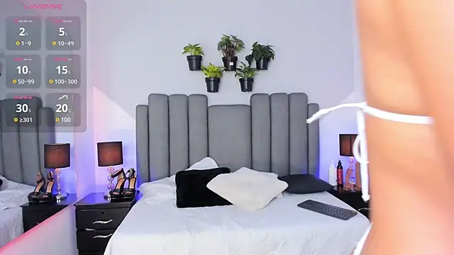 Snapshot of karol_rivera_ chatting on March 21, 2025, 7:55 am karol rivera online show from March 21, 2025, 7:55 am