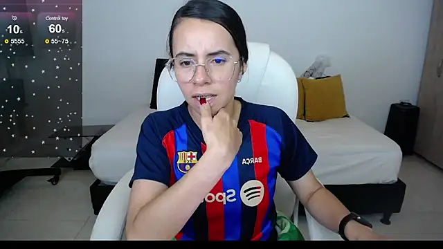 Snapshot of Mariam_Gomezxxx chatting on March 19, 2025, 12:04 am Mariam Gomezxxx online show from March 19, 2025, 12:04 am