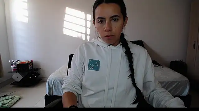 Snapshot of Mariam_Gomezxxx chatting on October 7, 2025, 9:56 pm Mariam Gomezxxx online show from October 7, 2025, 9:56 pm