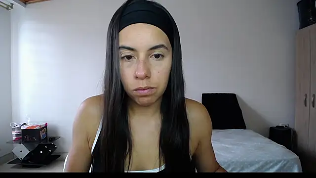Snapshot of Mariam_Gomezxxx chatting on October 8, 2025, 4:04 pm Mariam Gomezxxx online show from October 8, 2025, 4:04 pm