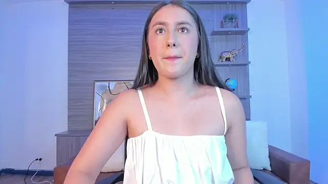 paulina sweett  online show from March 15, 2025, 12:56 pm