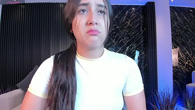 paulina sweett  online show from September 25, 2025, 12:09 pm