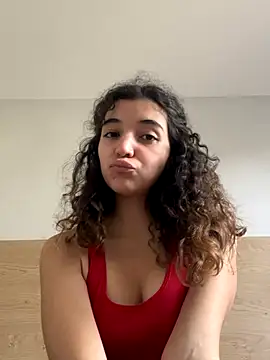 uniquerossie online show from November 15, 2025, 10:01 am