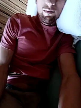 Snapshot of Kaue007 chatting on December 4, 2025, 9:01 pm Kaue007 online show from December 4, 2025, 9:01 pm