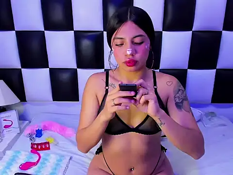 Snapshot of arianaa_tompsoon chatting on October 30, 2025, 2:24 am arianaa tompsoon online show from October 30, 2025, 2:24 am