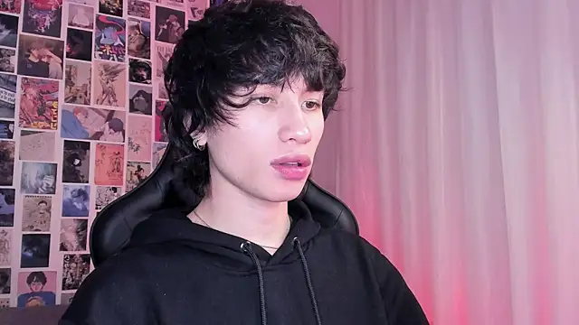 liamelf online show from January 14, 2025, 3:32 am