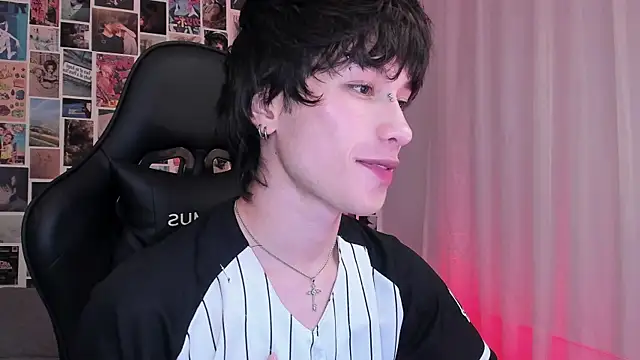 liamelf online show from January 19, 2025, 5:05 am