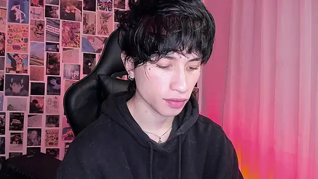 liamelf online show from October 14, 2025, 7:20 am