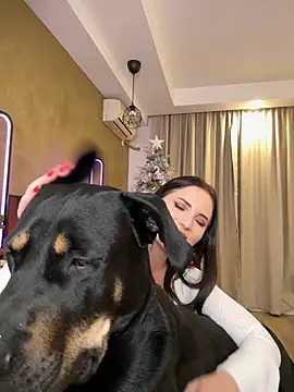 AvaGianna online show from December 21, 2024, 10:08 pm