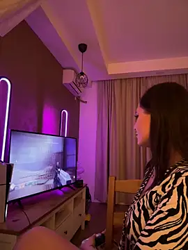 AvaGianna online show from January 14, 2025, 10:55 pm