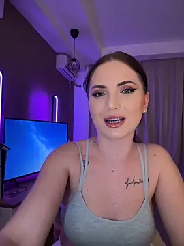 AvaGianna online show from January 25, 2025, 9:14 pm