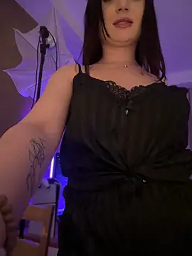 AvaGianna online show from February 7, 2025, 7:06 pm