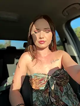 AvaGianna online show from September 19, 2025, 2:29 pm