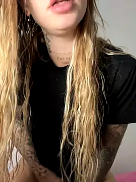 EmiliaCatalina online show from October 24, 2025, 12:52 am