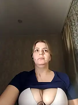 Lady nice cat online show from February 6, 2025, 11:43 am