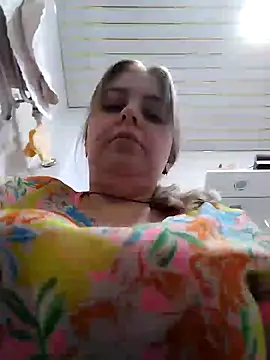 Lady nice cat online show from February 15, 2025, 12:33 pm