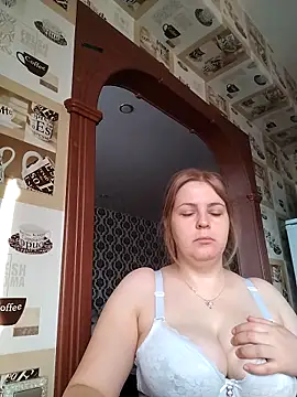 Lady nice cat online show from October 15, 2025, 2:55 am