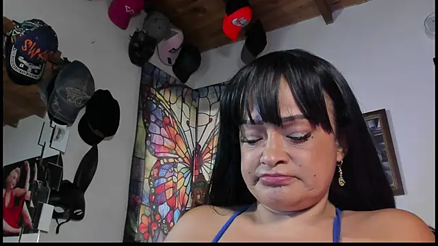 seleneh online show from November 6, 2025, 8:54 pm