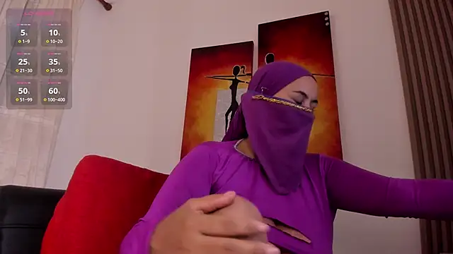 Amina hafsa online show from February 13, 2025, 8:24 pm