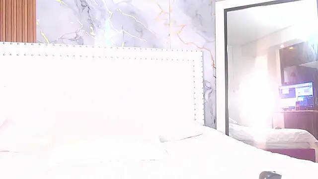 daddyissuesss  online show from December 31, 2024, 5:40 pm