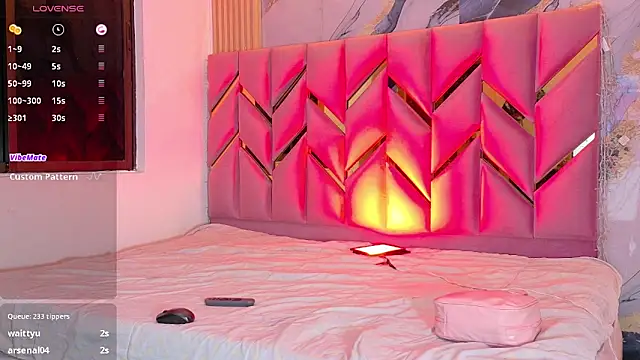 daddyissuesss  online show from September 19, 2025, 7:47 pm