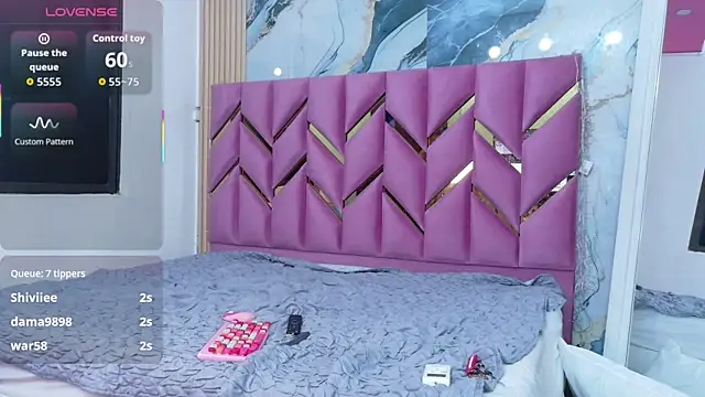 daddyissuesss  online show from October 16, 2025, 7:26 pm