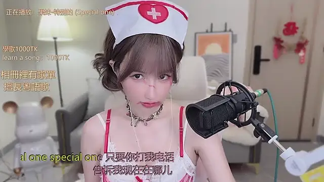 Snapshot of babykitty- chatting on October 31, 2025, 11:11 am babykitty- online show from October 31, 2025, 11:11 am