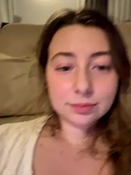 Snapshot of curvyflawless chatting on November 18, 2025, 6:12 pm curvyflawless online show from November 18, 2025, 6:12 pm