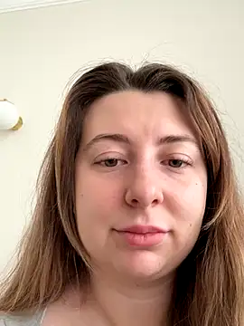 Snapshot of curvyflawless chatting on November 27, 2025, 7:43 am curvyflawless online show from November 27, 2025, 7:43 am