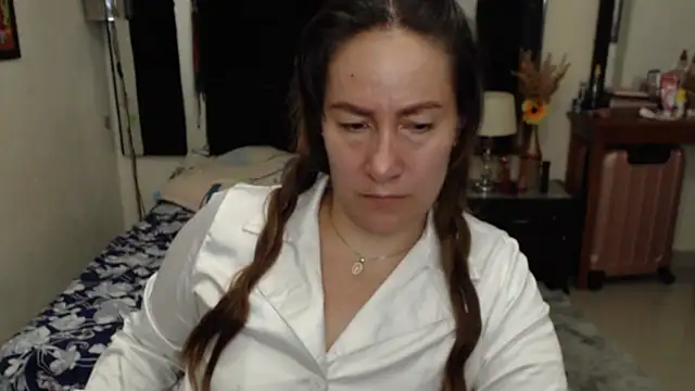 CATRINA-83 online show from November 15, 2025, 3:52 pm