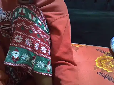 Snapshot of sweet_veee chatting on November 21, 2025, 7:23 pm sweet veee online show from November 21, 2025, 7:23 pm