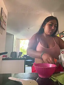 Snapshot of emmyjhonson07 chatting on December 15, 2024, 1:43 pm emmyjhonson07 online show from December 15, 2024, 1:43 pm