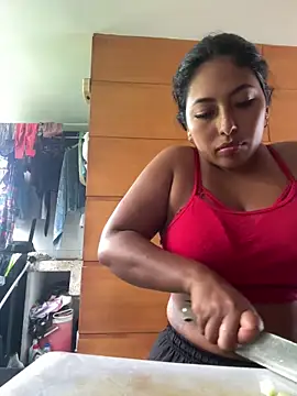 Snapshot of emmyjhonson07 chatting on November 12, 2025, 3:34 pm emmyjhonson07 online show from November 12, 2025, 3:34 pm