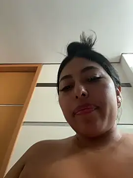 Snapshot of emmyjhonson07 chatting on November 22, 2025, 3:44 pm emmyjhonson07 online show from November 22, 2025, 3:44 pm