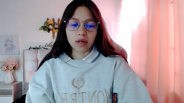 Snapshot of SamanthaRoldaan chatting on September 9, 2025, 3:00 pm SamanthaRoldaan online show from September 9, 2025, 3:00 pm