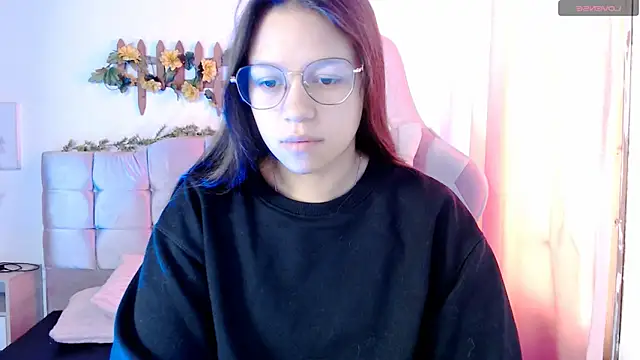 Snapshot of SamanthaRoldaan chatting on September 25, 2025, 2:32 pm SamanthaRoldaan online show from September 25, 2025, 2:32 pm
