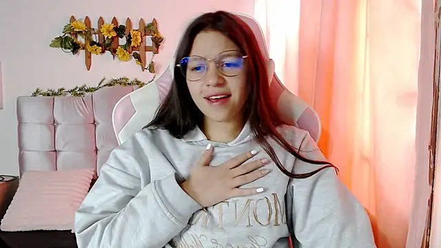 Snapshot of SamanthaRoldaan chatting on September 26, 2025, 4:00 pm SamanthaRoldaan online show from September 26, 2025, 4:00 pm