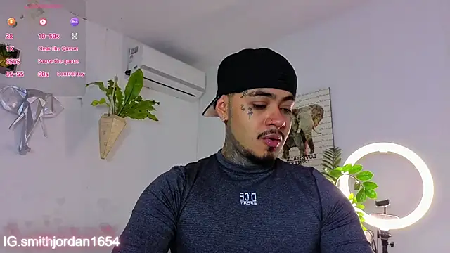 JordanSmiith  online show from December 1, 2025, 8:36 pm